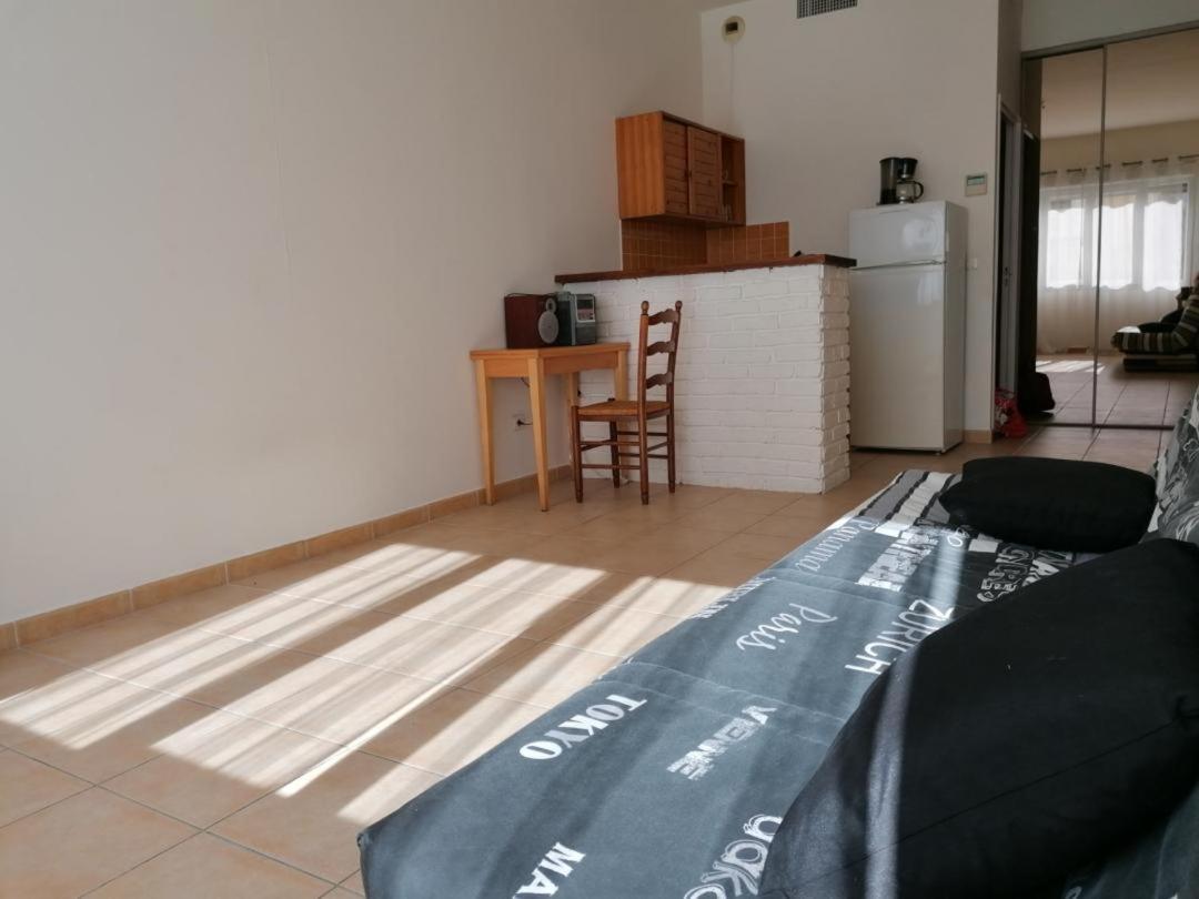 Sainte Maxime Grand Studio Climatise Proche Du Bord De Mer 생트막시메 외부 사진