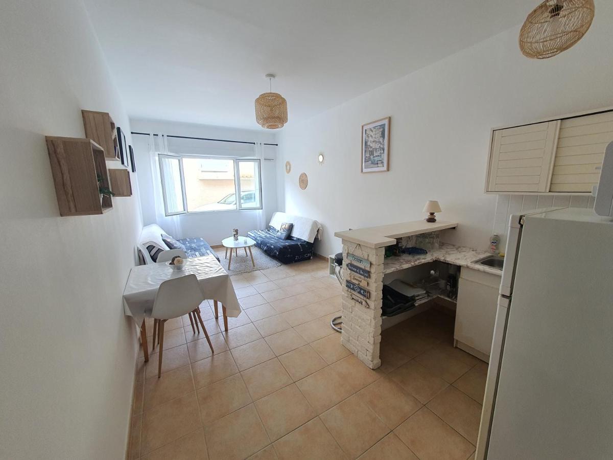 Sainte Maxime Grand Studio Climatise Proche Du Bord De Mer 생트막시메 외부 사진